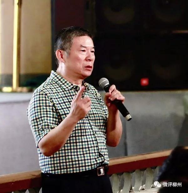 刘康(柳州市艺术剧院党委书记,院长).jpg